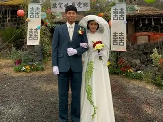 Park BoGum & IU reveal their wedding ceremony... They're a little lame but their visuals are amazing