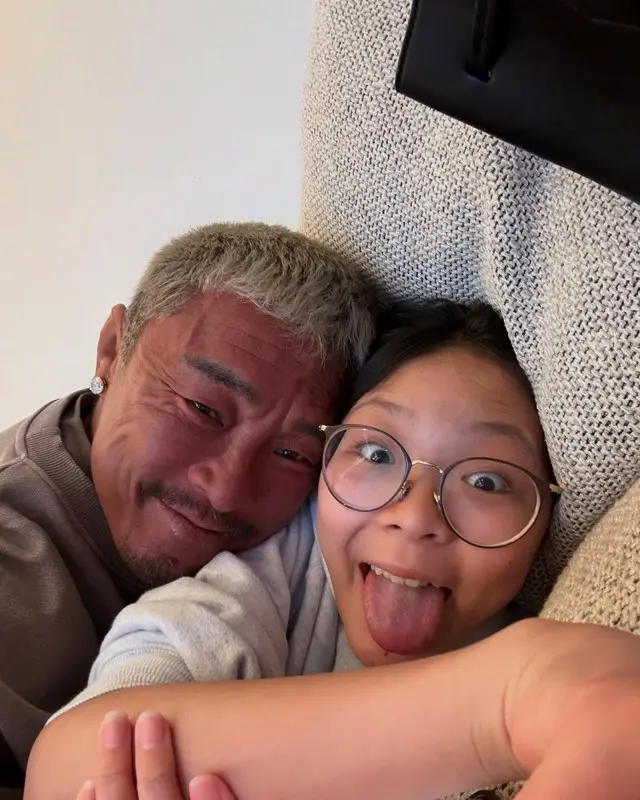 秋山成勲、愛娘チュ・サランちゃんと「今が大切」…「娘と一緒に過ごせる時間少ないよ」