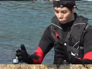 Trot Prince Jung DONG WOO-won leaves for deserted island after receiving resident registration card