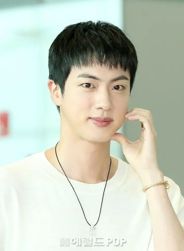 JIN（BTS）、5月発売を目標に新しいアルバムを準備中