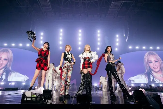 「2NE1」、デビュー15周年記念アジアツアー盛況…「一生忘れられない」