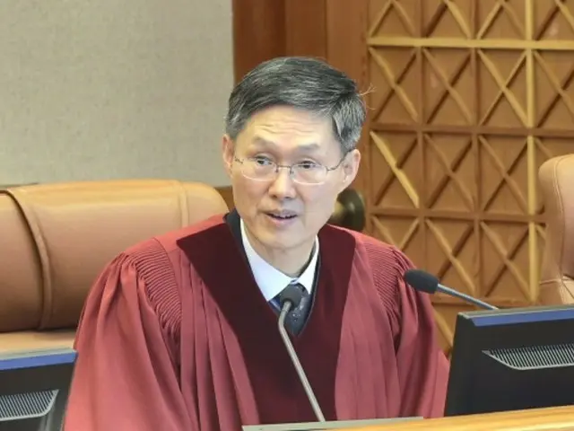 文炯培、憲法裁判所長権限代行