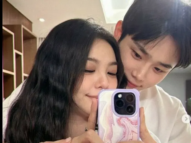 Aileeとチェ・シフン。