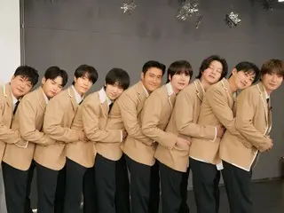 "SUPER JUNIOR" doesn't just let it go, with super close-up and out-of-focus photos - a storm of laughter as graduation photos are recreated for the first time in 20 years = "Mezamashi Super TV"