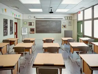 "Women who don't have children will go to jail" - male teacher at girls' high school makes controversial remarks in South Korea