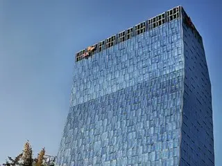 Large-scale hack at SKT, customer information leaked...first at major telecommunications company in 2 years (South Korea)