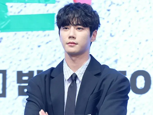 24 Hour Health Club's Lee JunYoung: "Thank you for your hard work and for the success of Weak Hero 2"