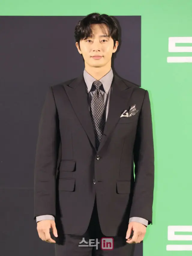 俳優パク・ソジュンの寄付のおかげで脳腫瘍の手術…患者家族が手書きの手紙