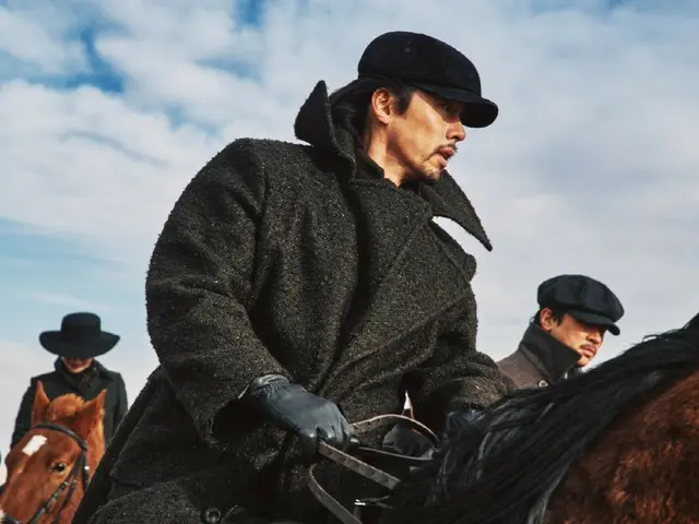 PENG SOO Entertainment's film "Harbin," which depicts a historical event on a grand scale, reveals Hyun Bin's portrayal of Ahn Jung-geun