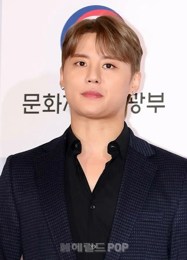 歌手キム・ジュンスを脅迫し8億ウォンを奪った女性BJ...きょう（1日）控訴審2次公判...減刑なるか