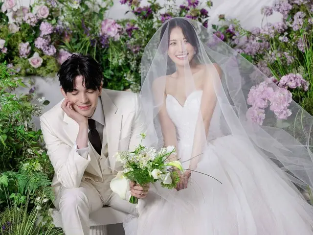 Robin from "abnormal talks" and Kim Seoyeong, a former member of a girl group, are getting married today (3rd)... Celebration wave