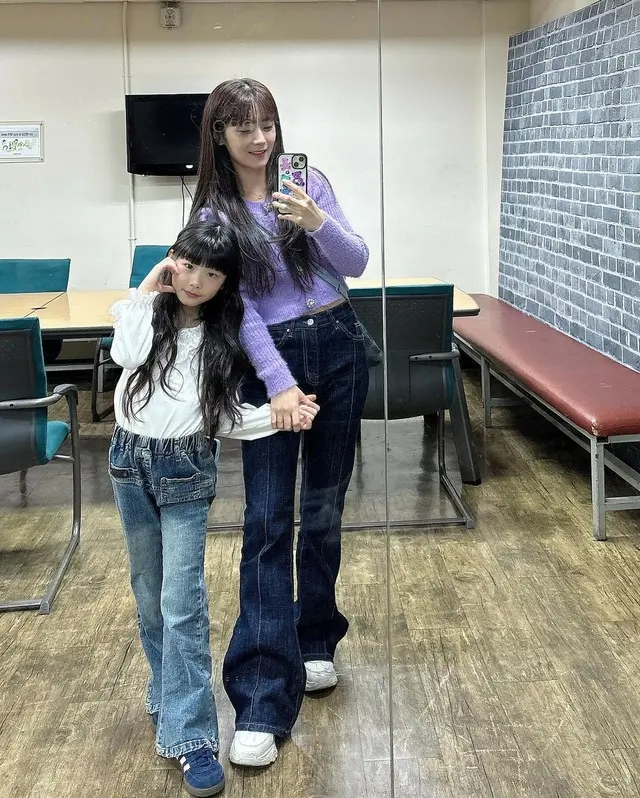 「H.O.T.」ムン・ヒジュン＆ソユル（元CRAYON POP）、娘の爆風成長「ラブリーな美貌」公開…「ママのようにガールズグループになってもいいね」
