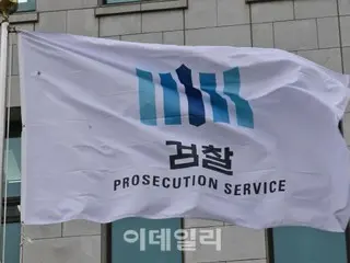 A former Unification Church leader and his wife are banned from leaving the church... They are suspected of donating branded goods to the prayer leader "Kenjin Bosatsu" = Korean media reports