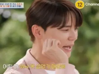 Jun Su (Xia) gives his parents a house of over 100 pings as a gift... the ultimate act of filial piety in return = "dining table for four people"