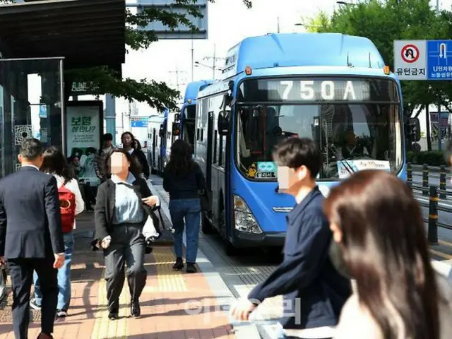Seoul city buses to resume law-abiding protests from first bus on 7th - Korean media