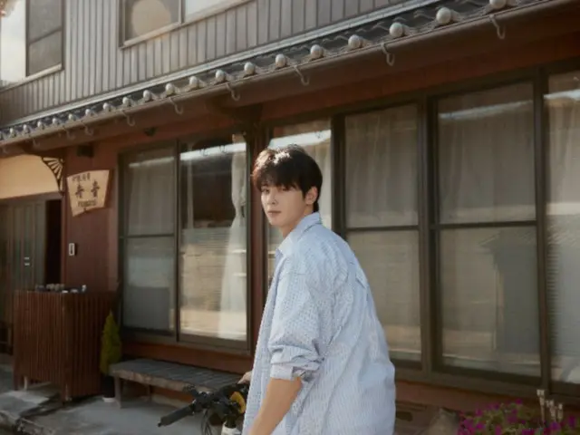 ASTRO's EUN WOO releases limited edition premium photobook "ME: UNBOXED" featuring his new identity