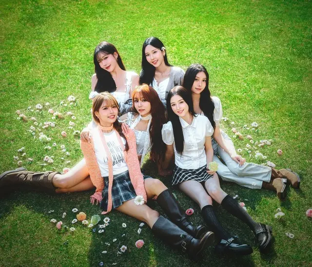「MOMOLAND」、INYEONエンタと専属契約…メンバー全員がグループ活動継続