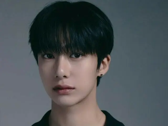 MONSTA X's Hyungwon discharged today (13th)... One day before his 10th debut anniversary