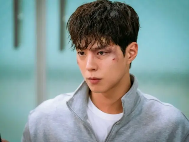 Park BoGum, a youth full of scars... "Good Boy" action stills cut released