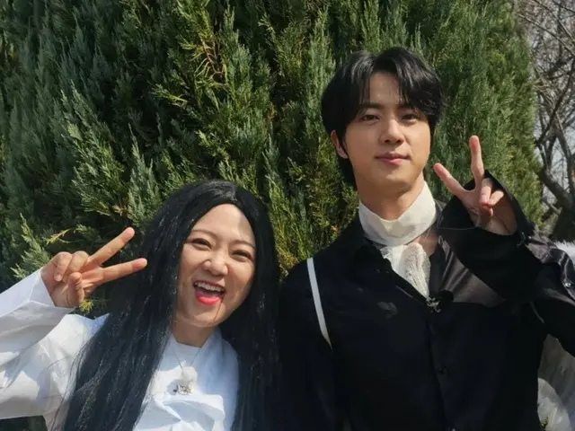 Kim Sook releases photo of herself with BTS' JIN... a happy smile