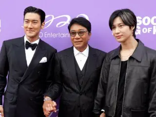 "SUPER JUNIOR" Siwon, "SHINee" TAEMIN and others go to America for "former SM CEO" Lee Soo Man... "A singer like family"