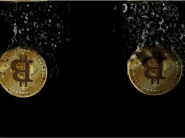 Bitcoin falls to $102,000 as interest from retail investors wanes