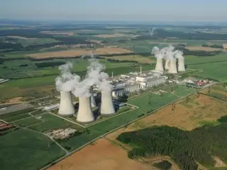South Korea is expected to be the largest nuclear power importer in the future, but the deal is on hold just before the Czech Republic orders are signed.