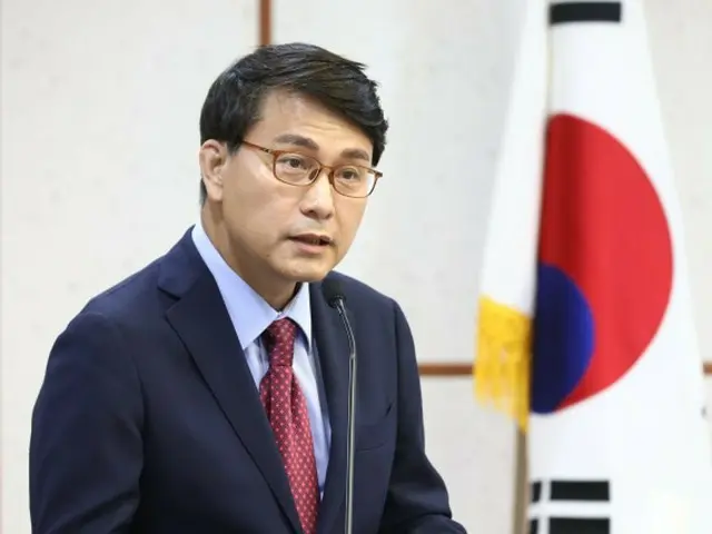 South Korean ruling party lawmaker: "Strengthening ourselves comes before hasty unification" = Presidential election