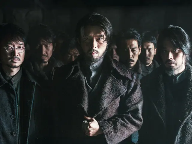 "Harbin," which has been ranked number one in Korean audience numbers for four consecutive weeks, has released video messages from its stellar cast, including Hyun Bin and Lee Dong Woo, to its Japanese fans!