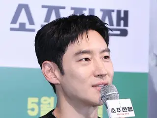 Lee Je Hoon attends the media preview of the movie "Soju Wars": "The character is completely different from the one in 'Negotiation Skills'"