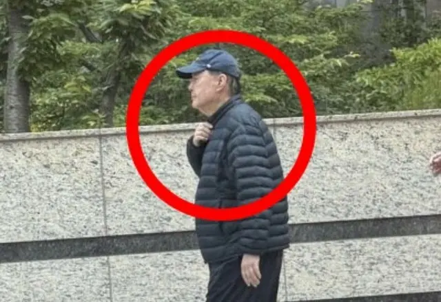 ユン・ソクヨル、街中で目撃談多数＝韓国