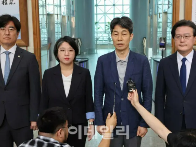 Democratic Party and 3 other parties visit National Police Agency to demand strict investigation into "Liberty School"