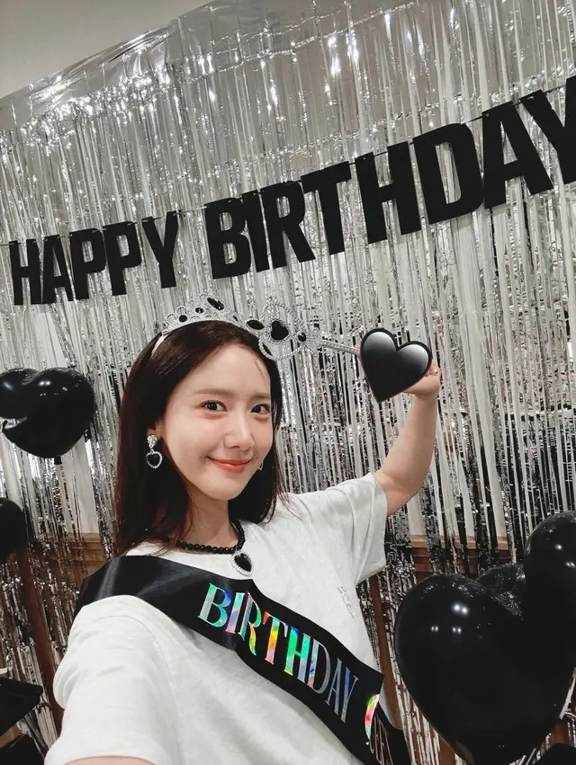 ユナ（少女時代）、誕生日にはさらにきれいな「ユンフロディーテ」…やっぱり「お姫様ビジュアル」