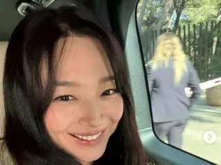 Kim Woo Bin's girlfriend Shin Min A, a cute smile with dimples