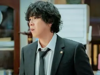 FTISLAND's HONG-KI becomes a lawyer in "Four Seasons of Spring"... Worried and crying? Throws his glasses in anger!