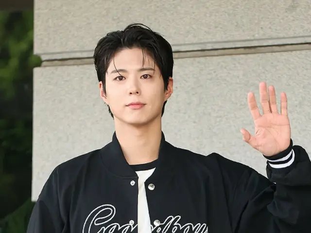 [Photo] Park BoGum greets the huge popularity of "Cantabile" with a smile