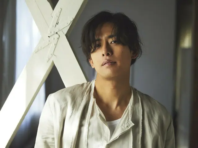 [Official Interview] K (KEI) to hold live tour to commemorate his 20th anniversary "K 20th Anniversary
 He talks about his thoughts on "LIVE" and says, "I want this to be a year of giving back."