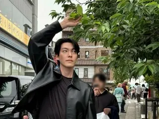 Kim WooBin, emphasizes his toughness with a leather jacket... and even his humorous charm