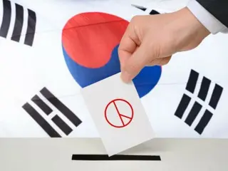 Reasons for voting: "Lee Jae-myung: 'Martial Law Trial'; Kim Moon-soo: 'Because he is honest'"