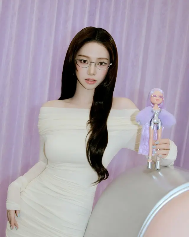 KARINA（aespa）、モデルを務めるアイウェアブランド「GENTLE MONSTER」の2025 POCKET COLLECTIONのPOP UPに来場2