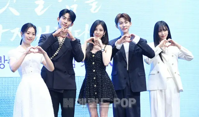 【フォト】テギョン（2PM）&ソヒョン（少女時代）ら、新ドラマ「主役の初体験、私が奪っちゃいました」制作発表会に出席