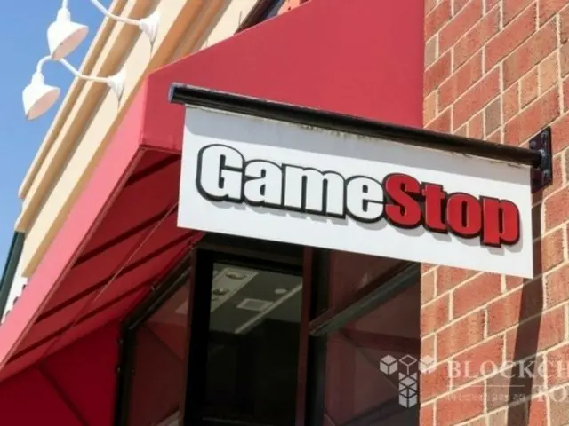 GameStop's stock price plummets after announcement of approximately 250 billion yen convertible bond... Possibility of additional Bitcoin purchases emerges