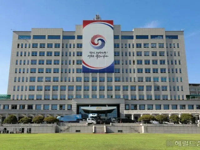 South Korean Presidential Office: "National Security Advisor holds breakfast meeting with Japanese Prime Minister's advisor"