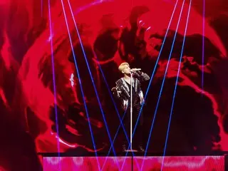 To celebrate the release of Kim Jun Su (Xia) (XIA)'s first concert film, the first 3 minutes of the live performance footage have been specially released