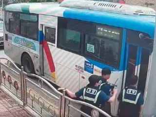"A scene from a movie came to mind" - A man in his 50s steals a bus and goes on a midday getaway - South Korean media