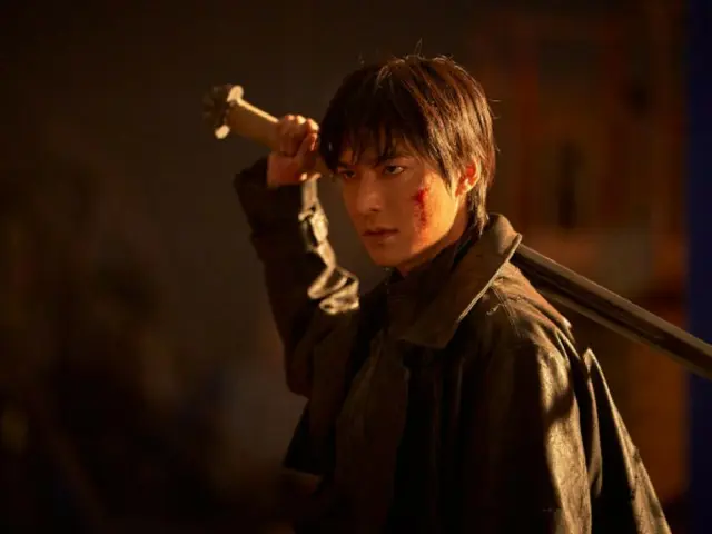 Lee Min-ho & Ahn Hyo-Seop release second press stills for the film "From the Point of View of an Omniscient Reader"