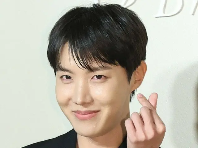 BTS' J-HOPE's "Killin' It Girl" charts in the UK official chart for two consecutive weeks...global popularity