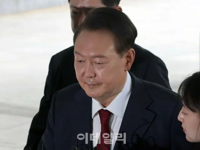 Former President Yoon refuses to be questioned by prosecutors in the afternoon... Special prosecutors' team calls this "an act that crosses the line of obstructing investigations" - South Korean media