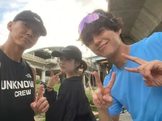 Daniel's latest update on "NewJeans" after hiatus... Caught running early in the morning with Sean and Park BoGum