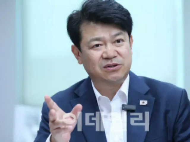 Rep. Bok Ki-wan proposes law to completely block anti-North Korea leaflet distribution... "Strengthening the safety of residents"